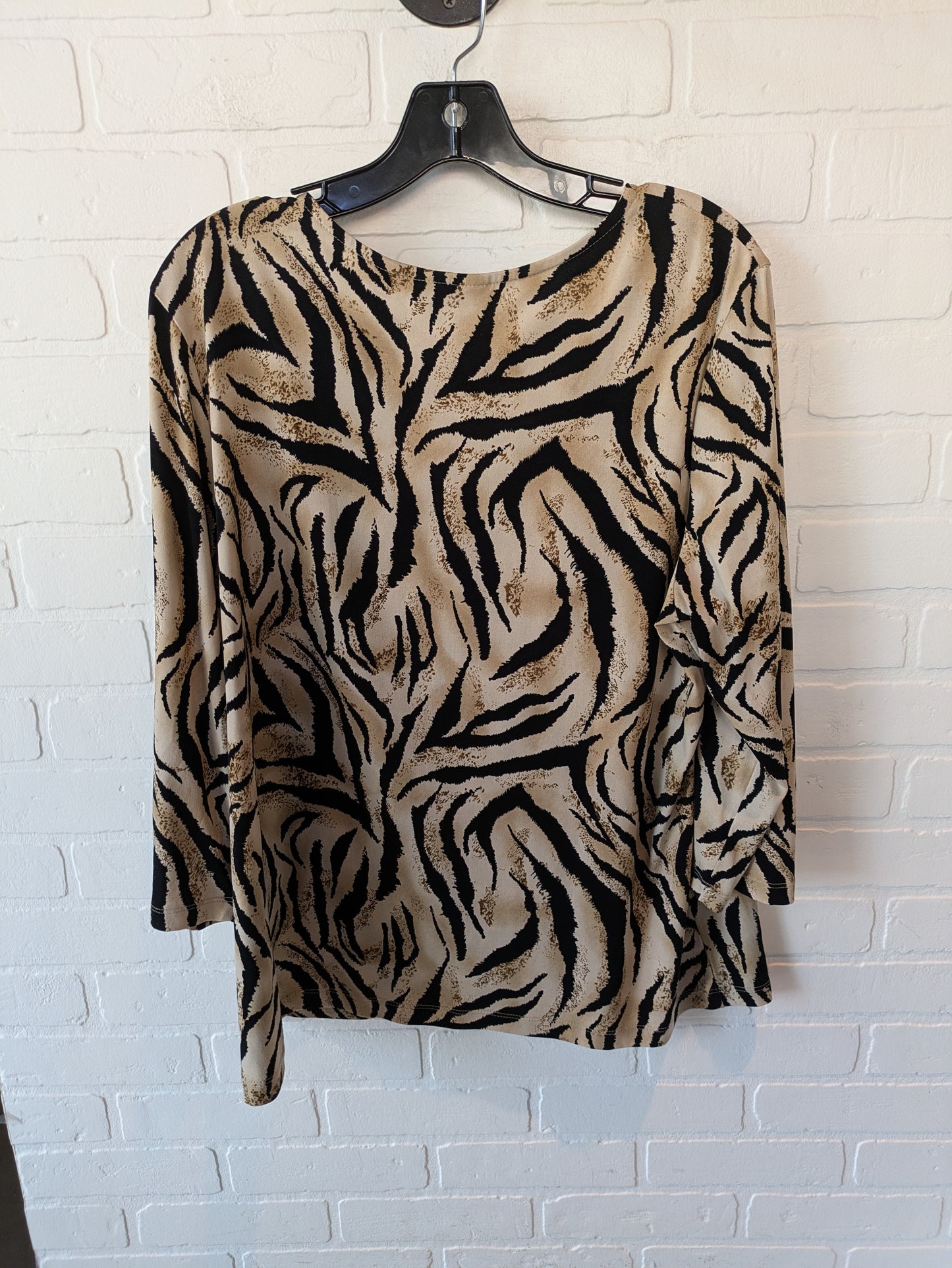 Top 3/4 Sleeve By Susan Graver In Animal Print, Size: L