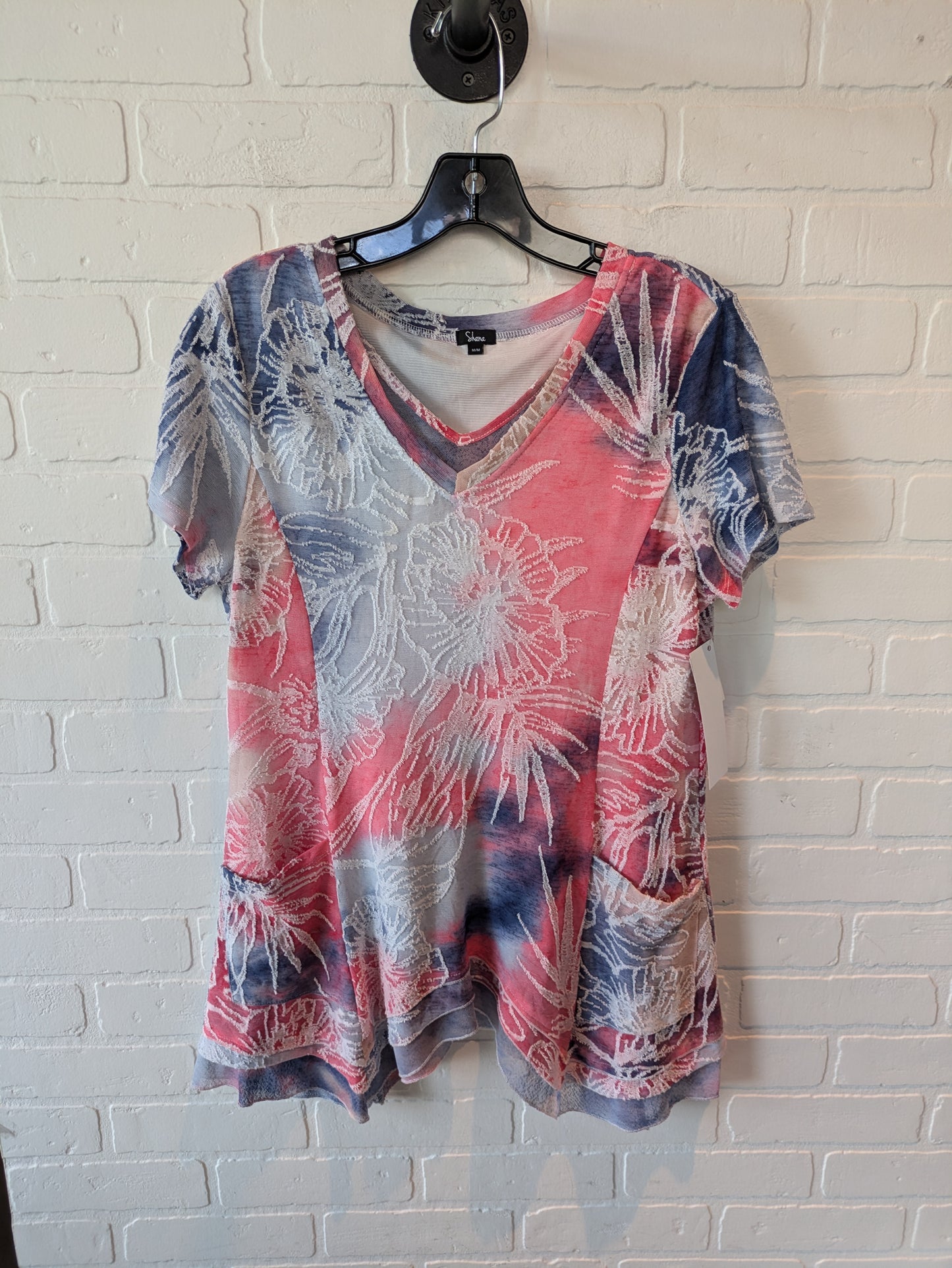 Top Short Sleeve By Clothes Mentor In Blue & Pink, Size: M