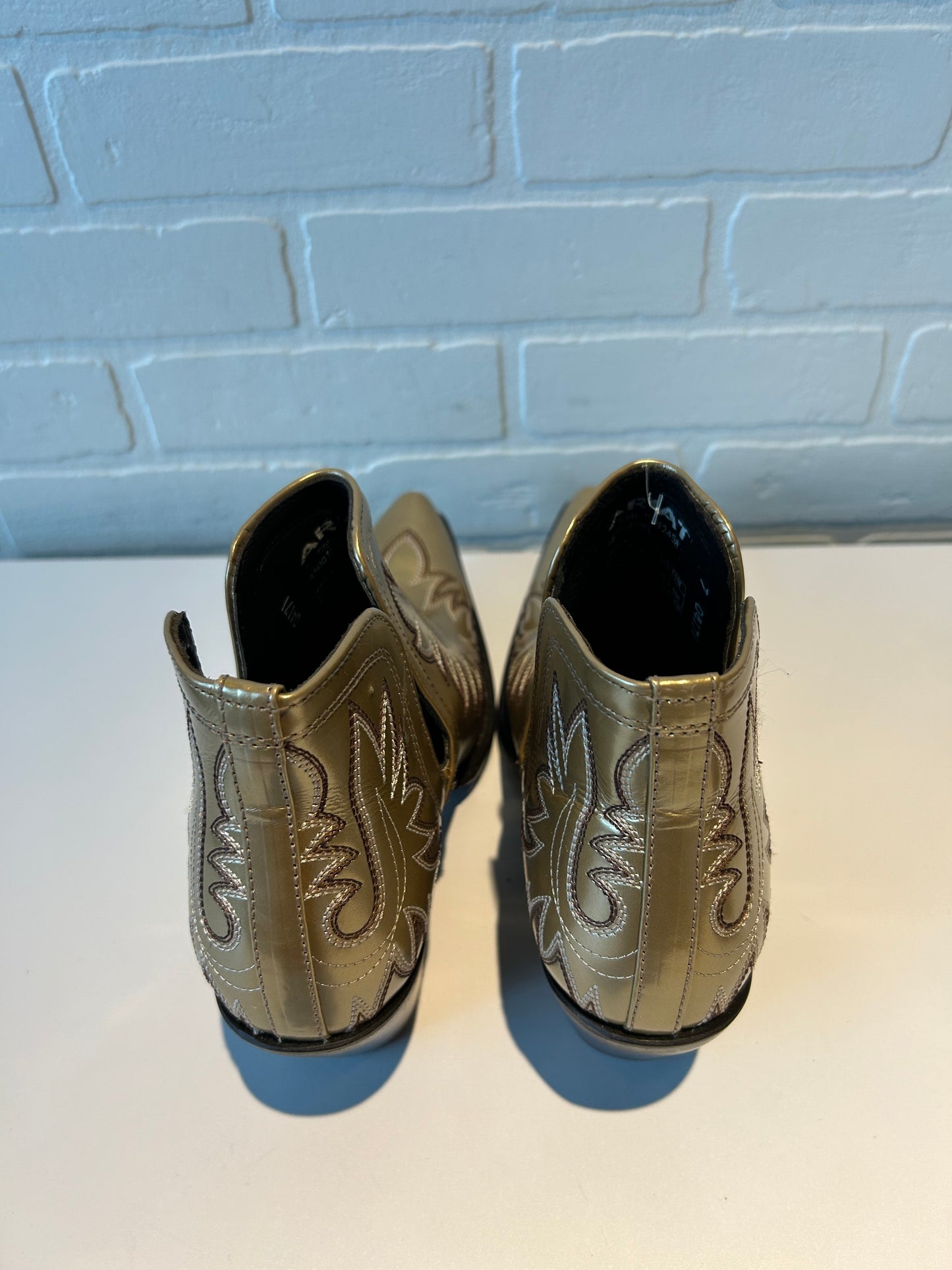 Boots Western By Ariat In Gold, Size: 10