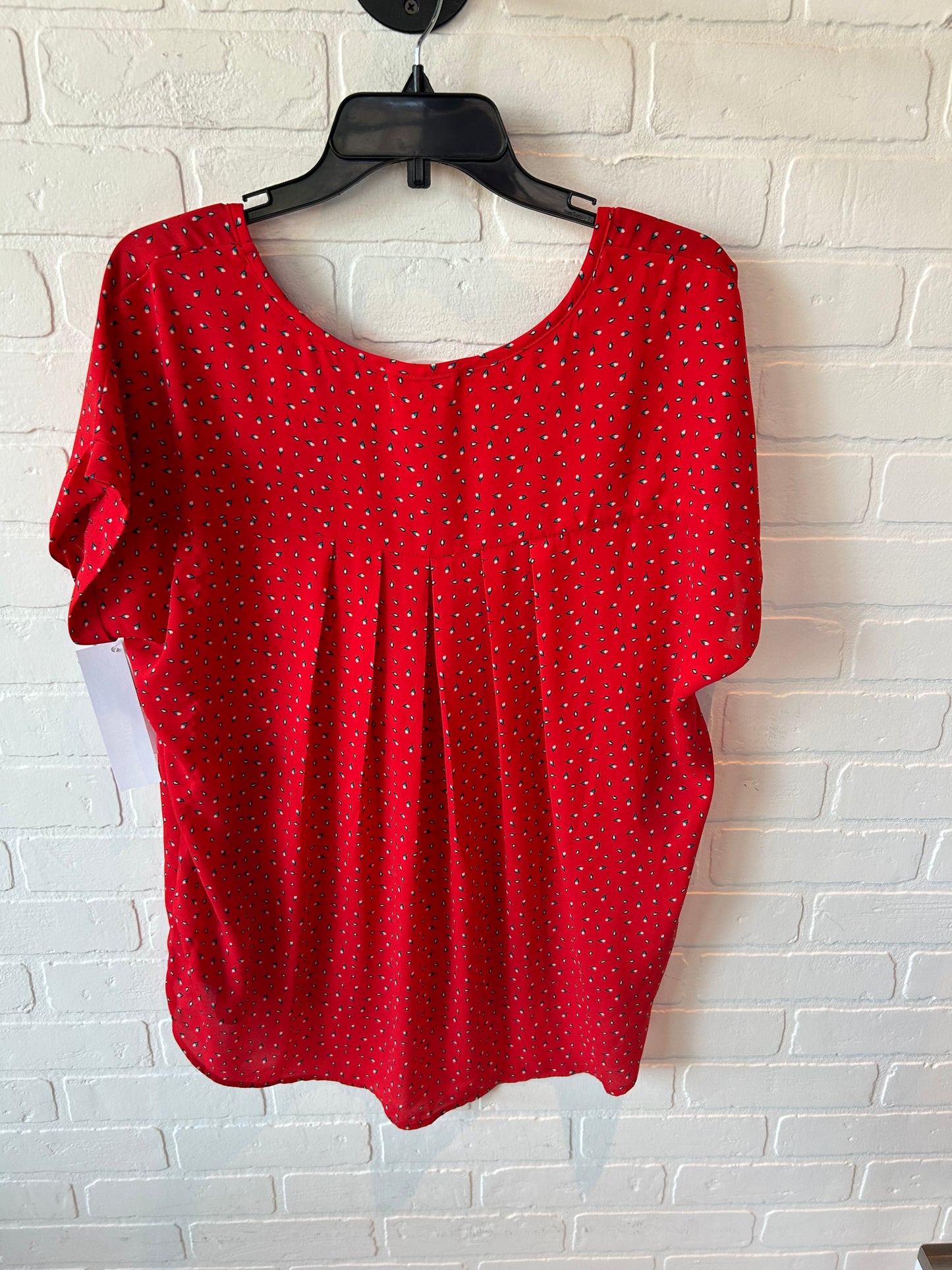 Top Short Sleeve By Pleione In Red & Tan, Size: Xl