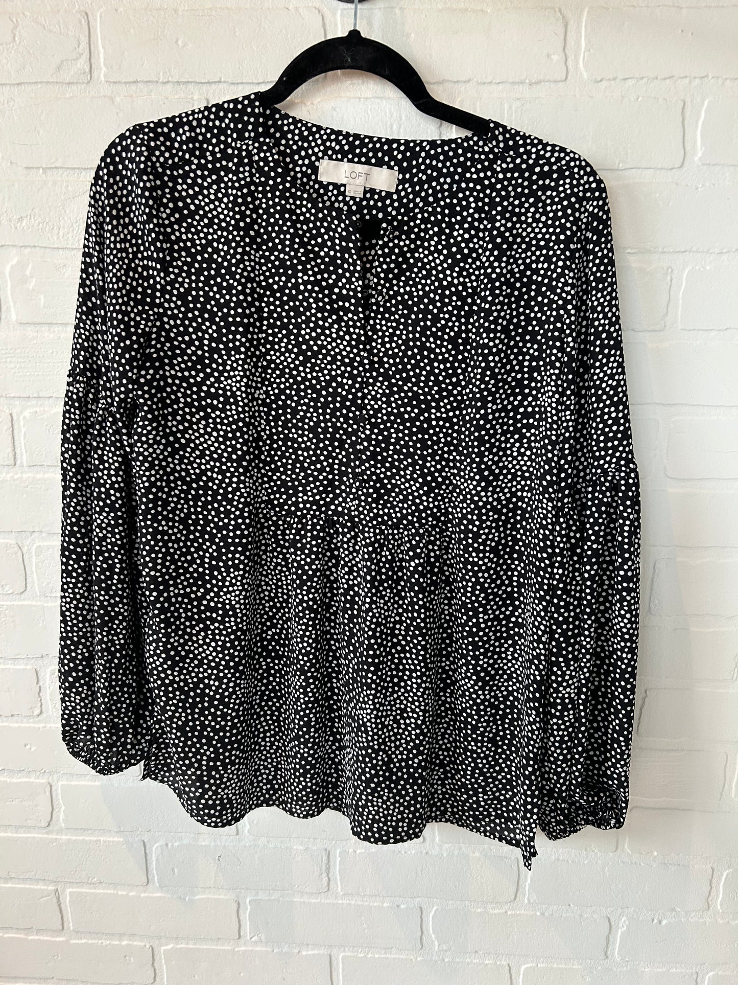 Top Long Sleeve By Loft In Black & White, Size: Xs