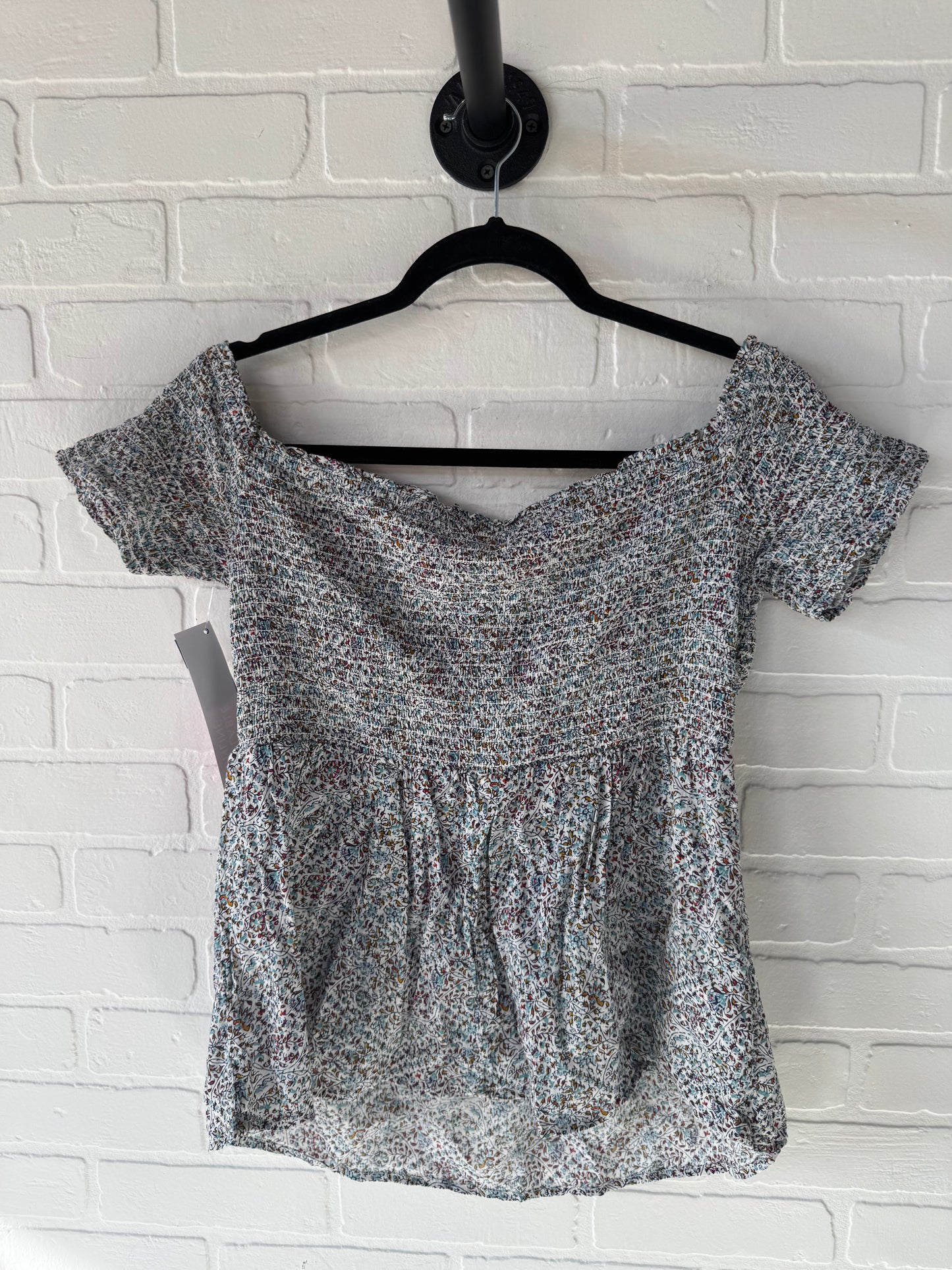 Top Short Sleeve By Old Navy In Blue & Cream, Size: L