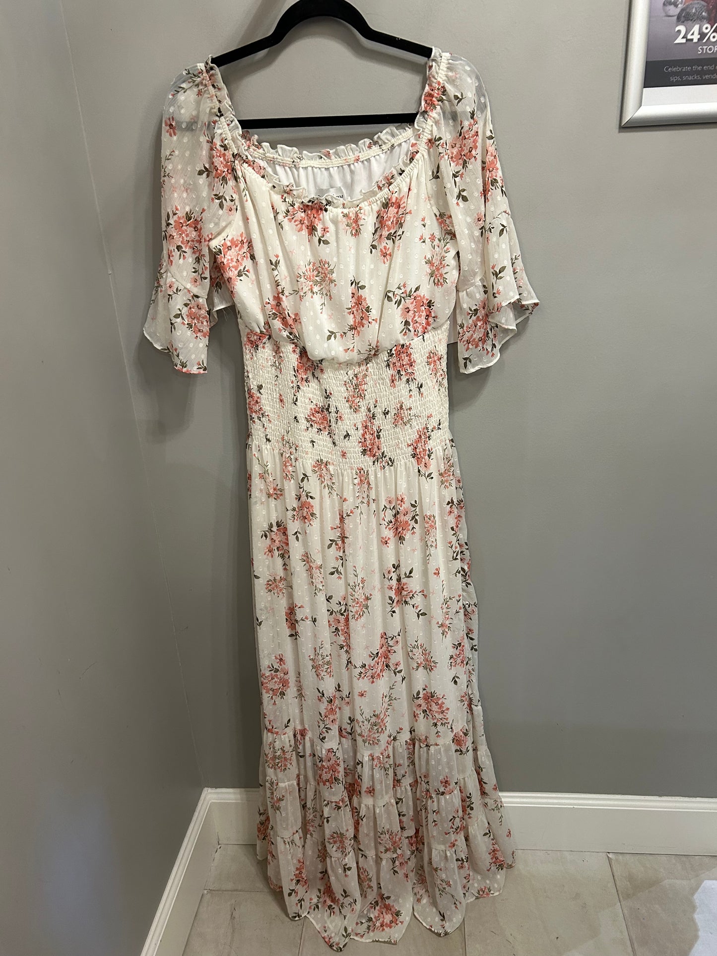 Dress Casual Maxi By Clothes Mentor In Cream & Pink, Size: Xl