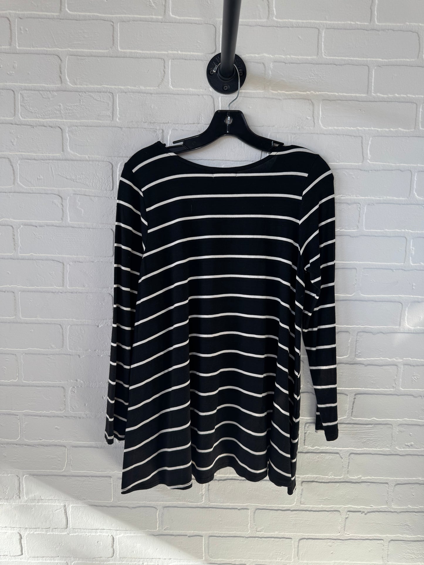 Top Long Sleeve By PUELLA In Black & Cream, Size: M