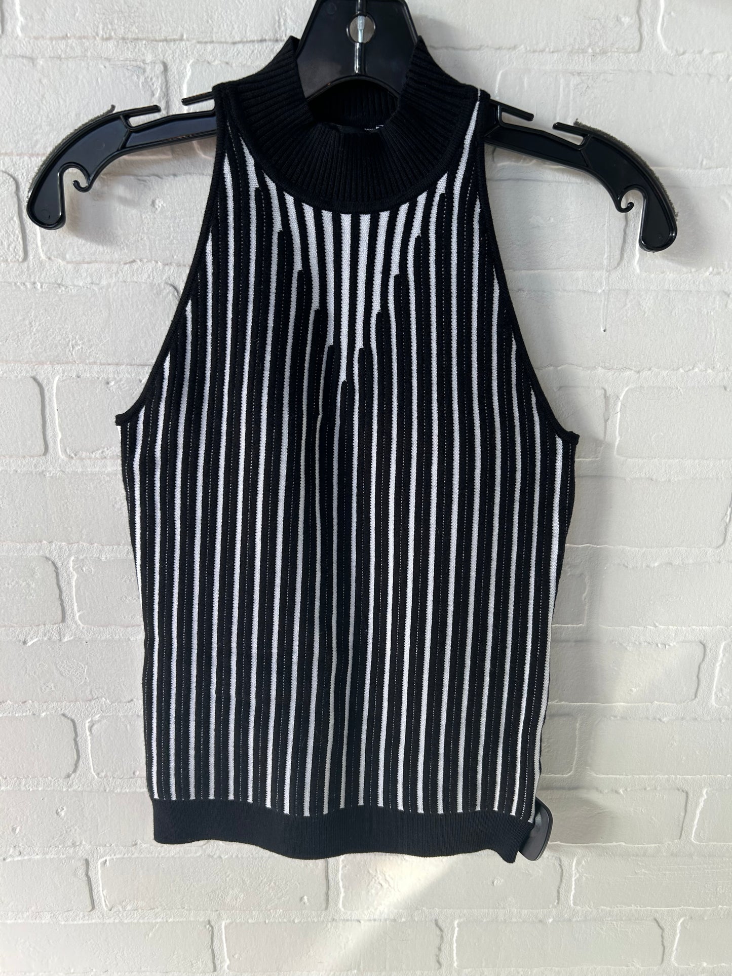 Vest Sweater By Bebe In Black & White, Size: Xs