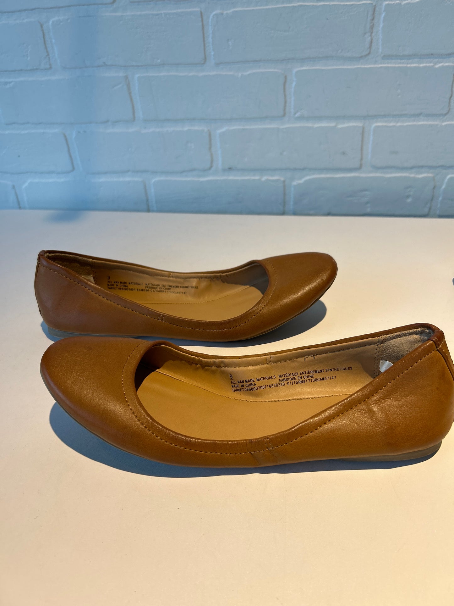 Shoes Flats By Mossimo In Brown, Size: 9