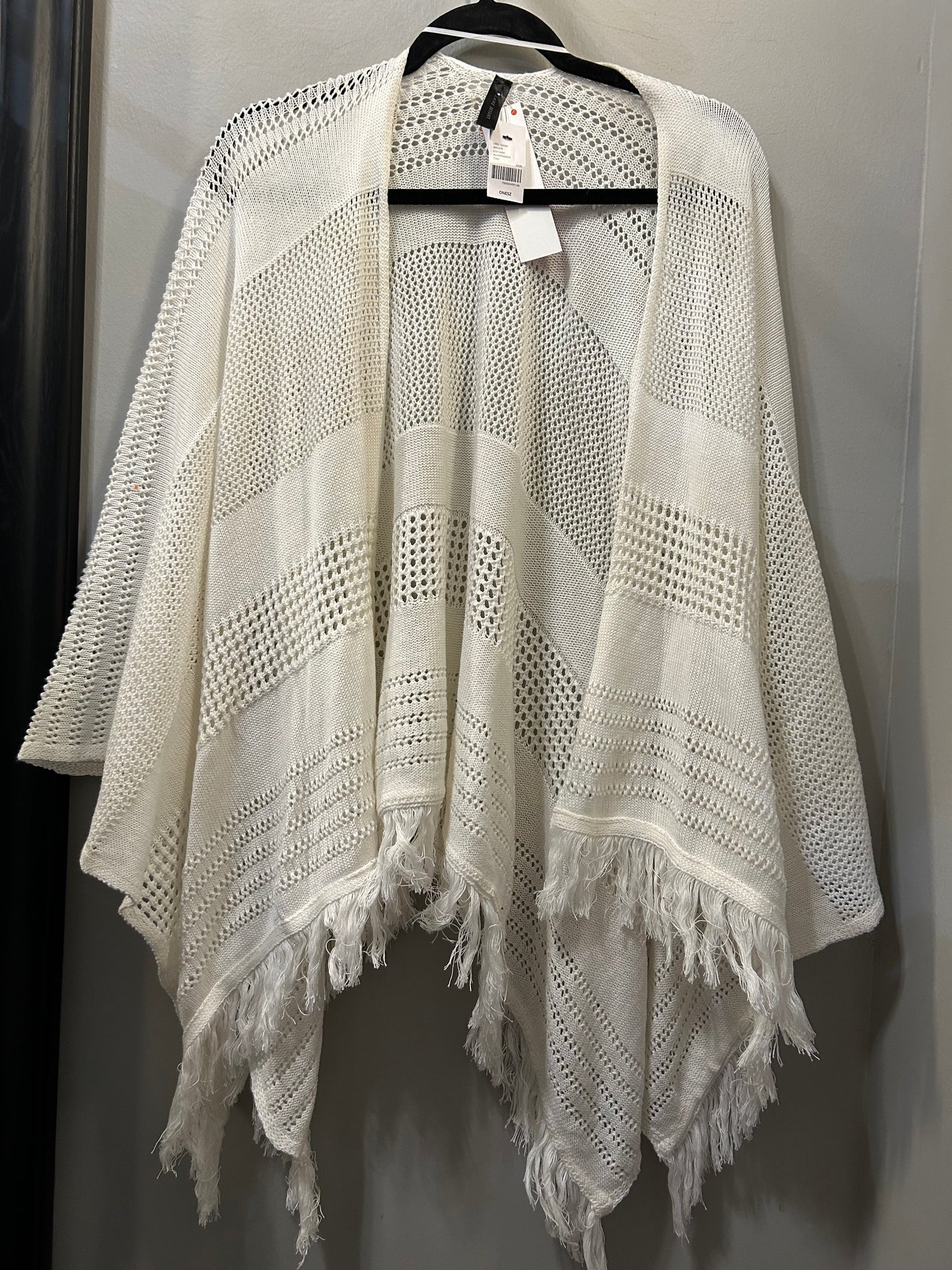 Shawl By Lane Bryant In White, Size: Osfm