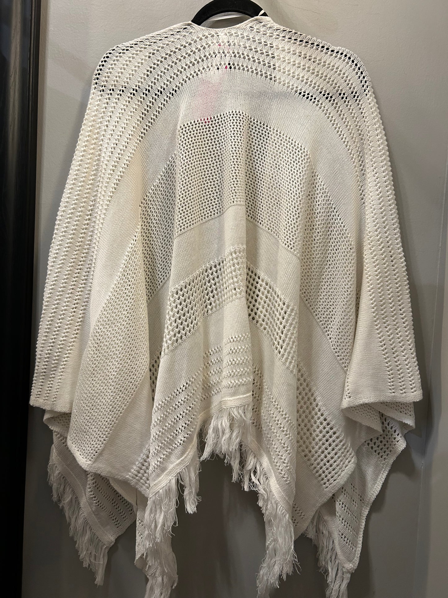 Shawl By Lane Bryant In White, Size: Osfm