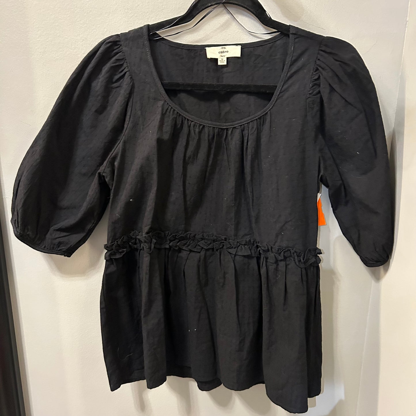 Top Short Sleeve By Entro In Black, Size: M