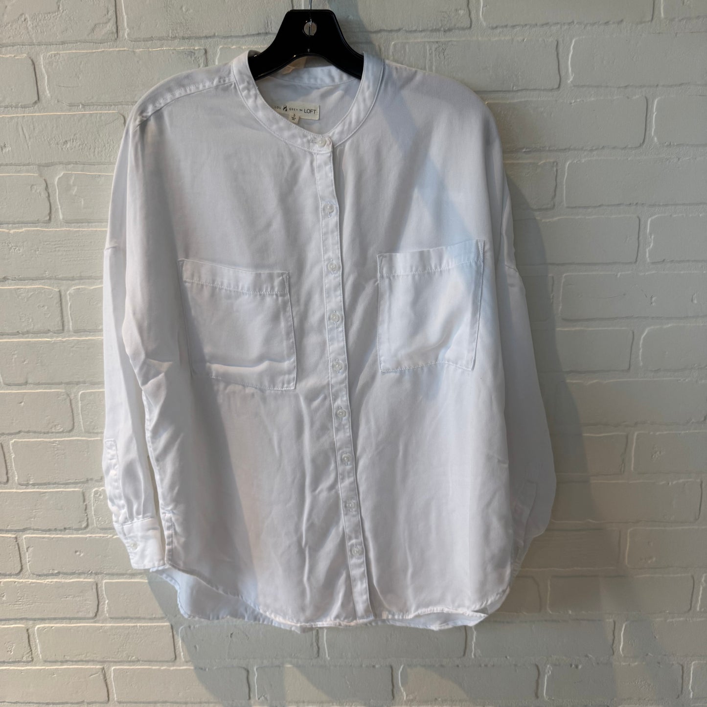 Top Long Sleeve By Lou And Grey In White, Size: S