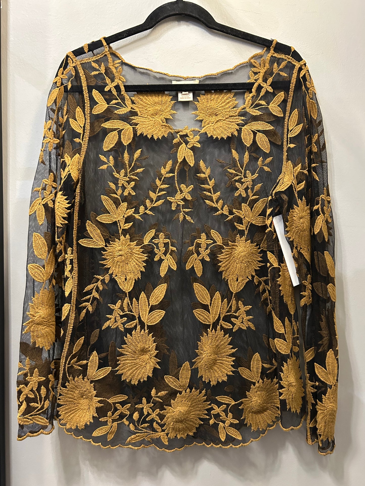 Top Long Sleeve By Sundance In Black & Gold, Size: M