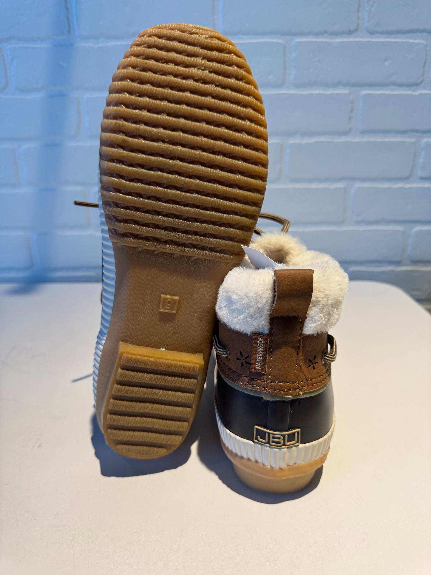 Boots Snow By Jbu By Jambu In Brown & Cream, Size: 9