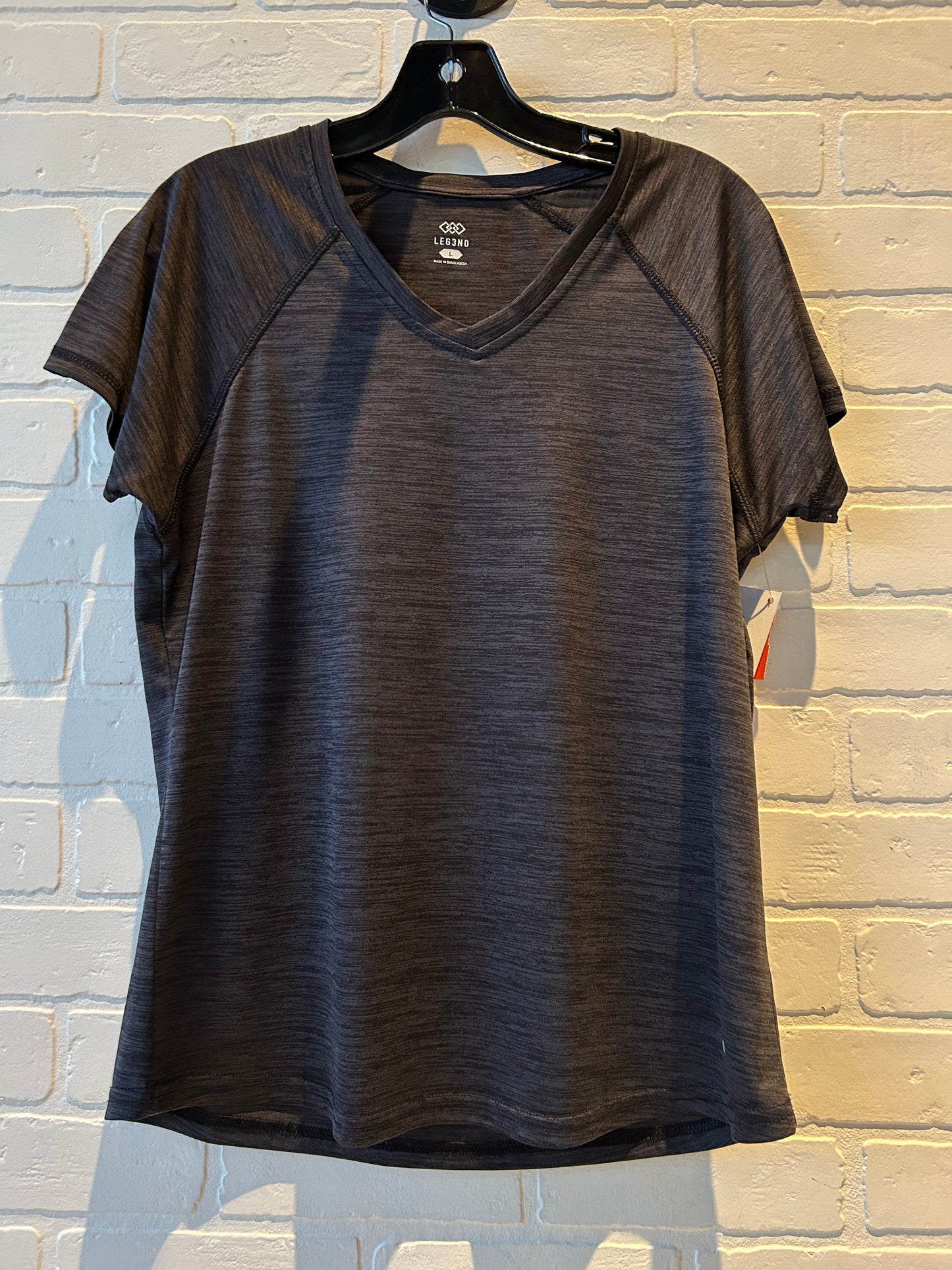 Athletic Top Short Sleeve By LEGEND In Grey, Size: L