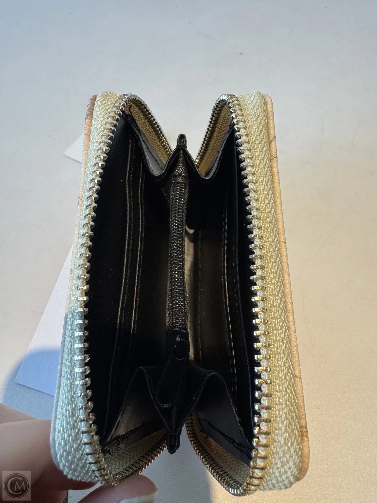 Wallet By Clothes Mentor, Size: Small