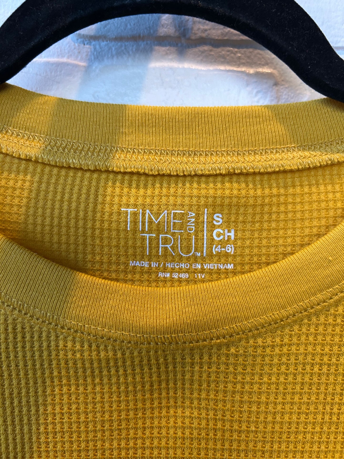 Top Long Sleeve Basic By Time And Tru In Yellow, Size: S