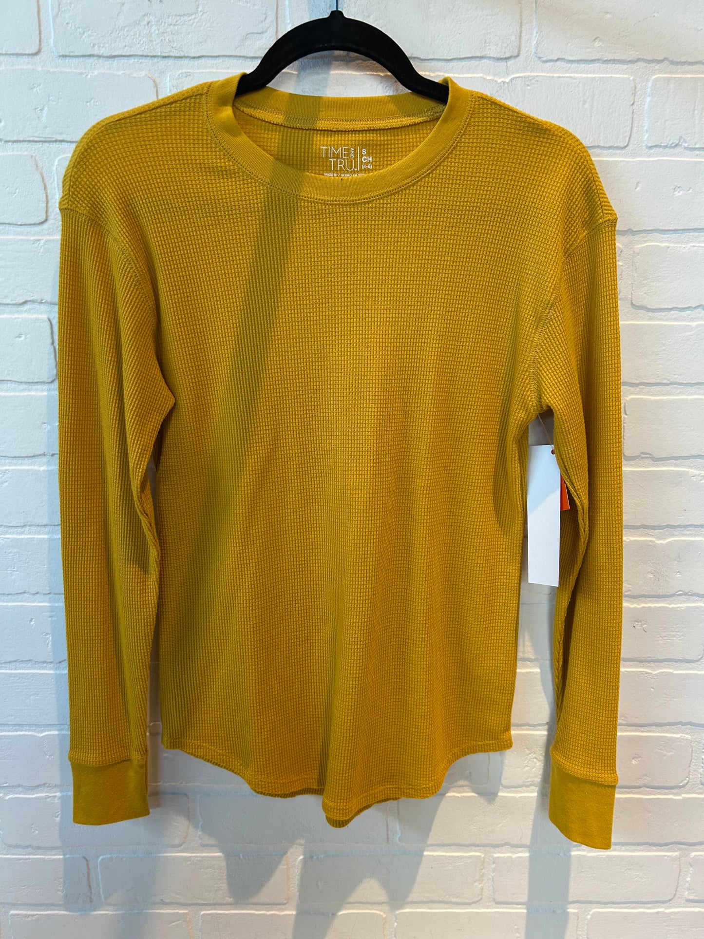 Top Long Sleeve Basic By Time And Tru In Yellow, Size: S