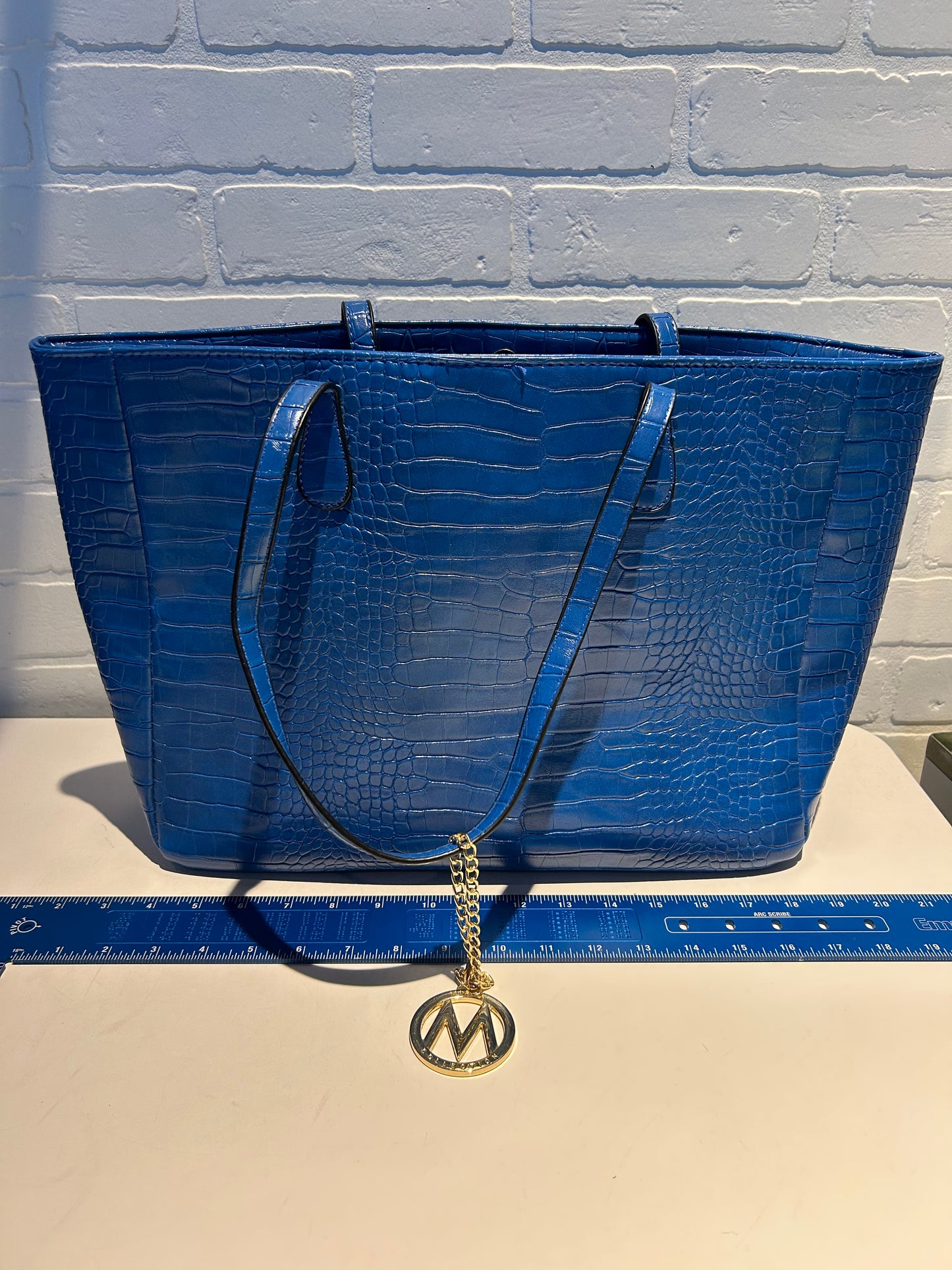 Tote By Mia, Size: Large