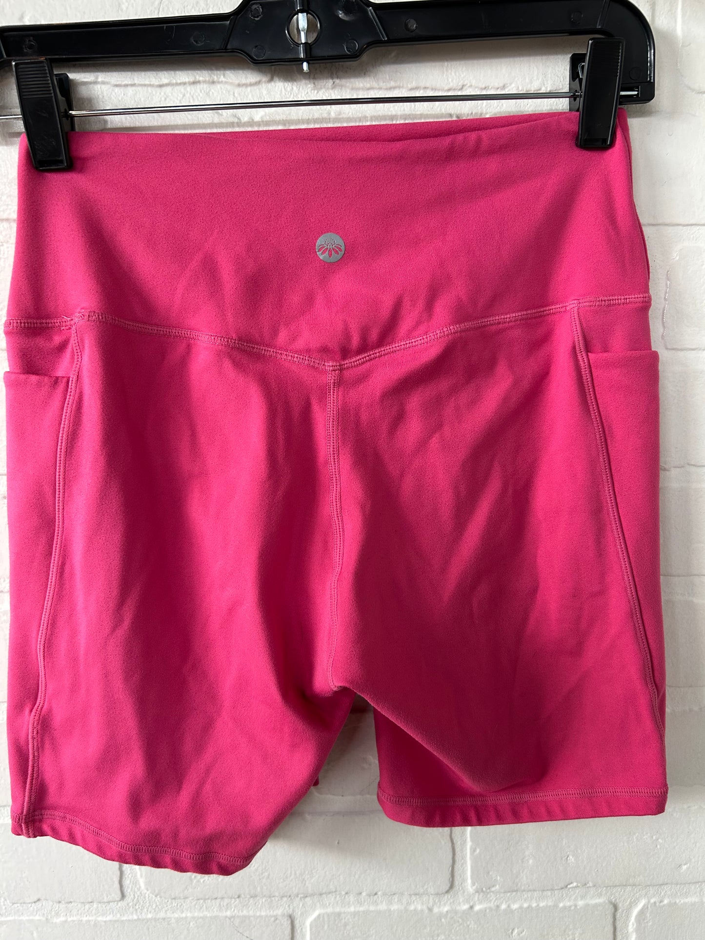 Athletic Shorts By Cme  Size: 4