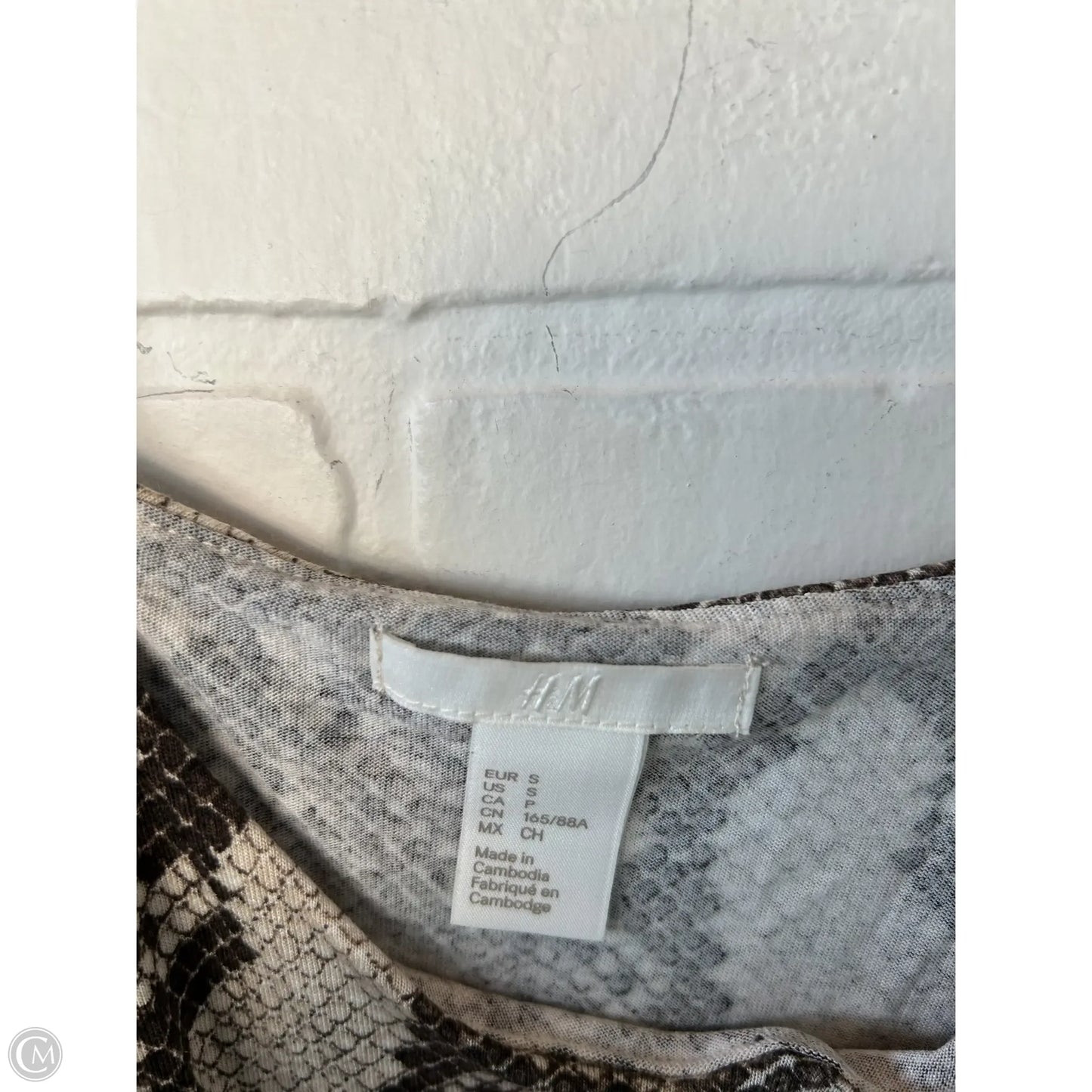Dress Casual Short By H&m In Snakeskin Print, Size: S