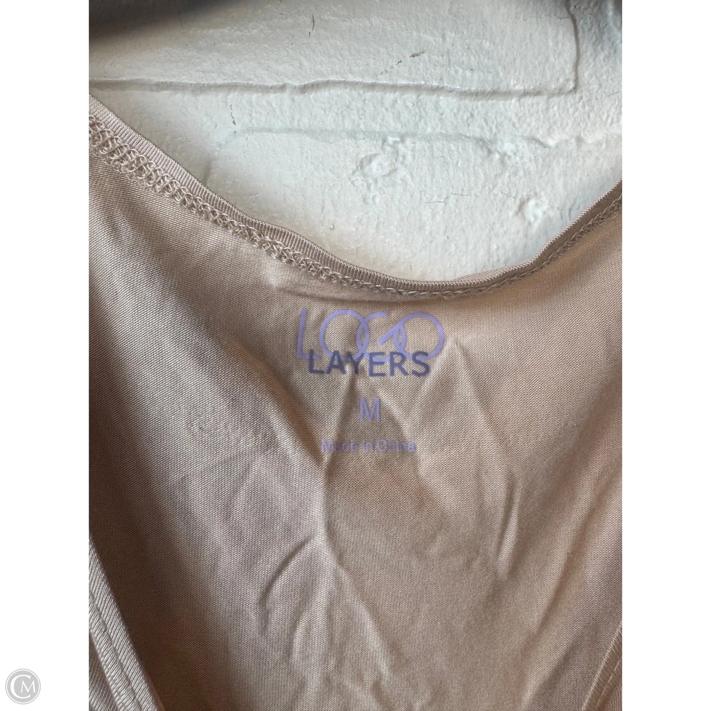 Top Sleeveless By Logo In Tan, Size: M