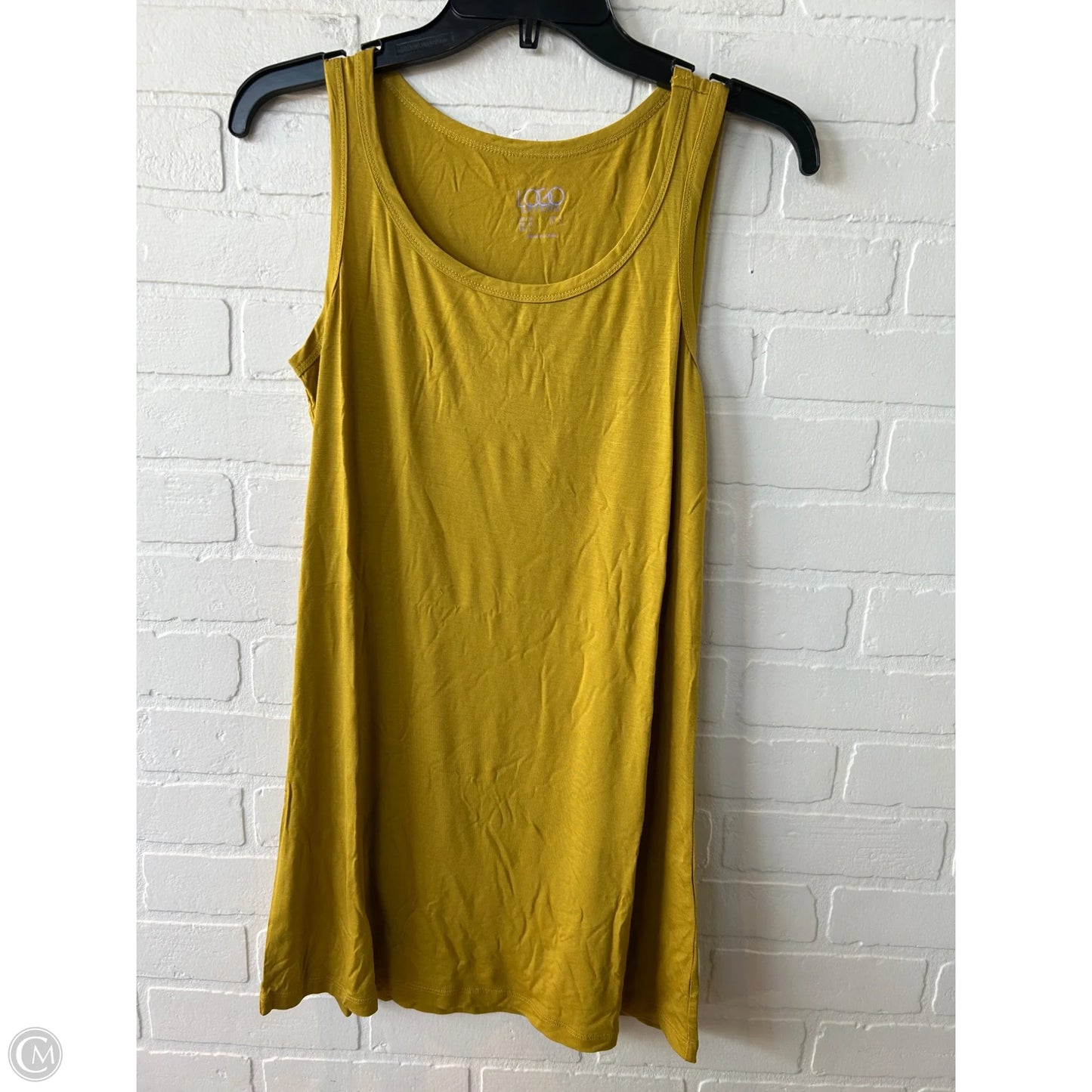 Top Sleeveless By Logo In Yellow, Size: M