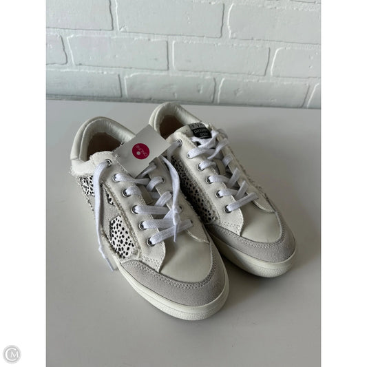 Shoes Sneakers By Vintage Havana In White, Size: 9