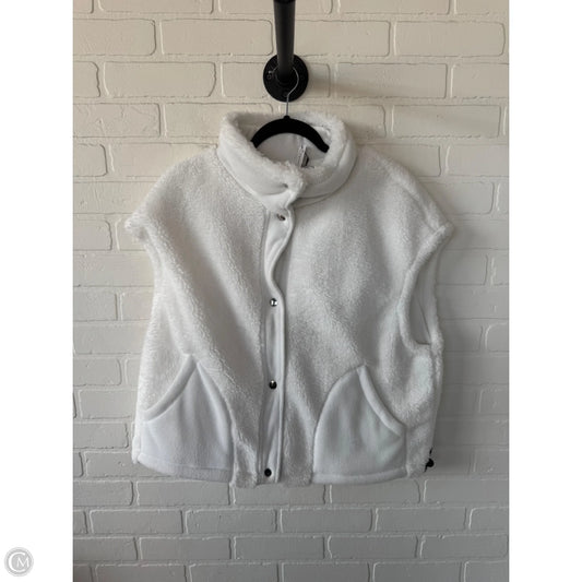 Vest Fleece By Anna & Ava In White, Size: Osfm