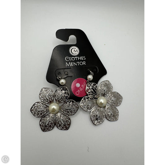 Earrings Dangle/drop By Clothes Mentor