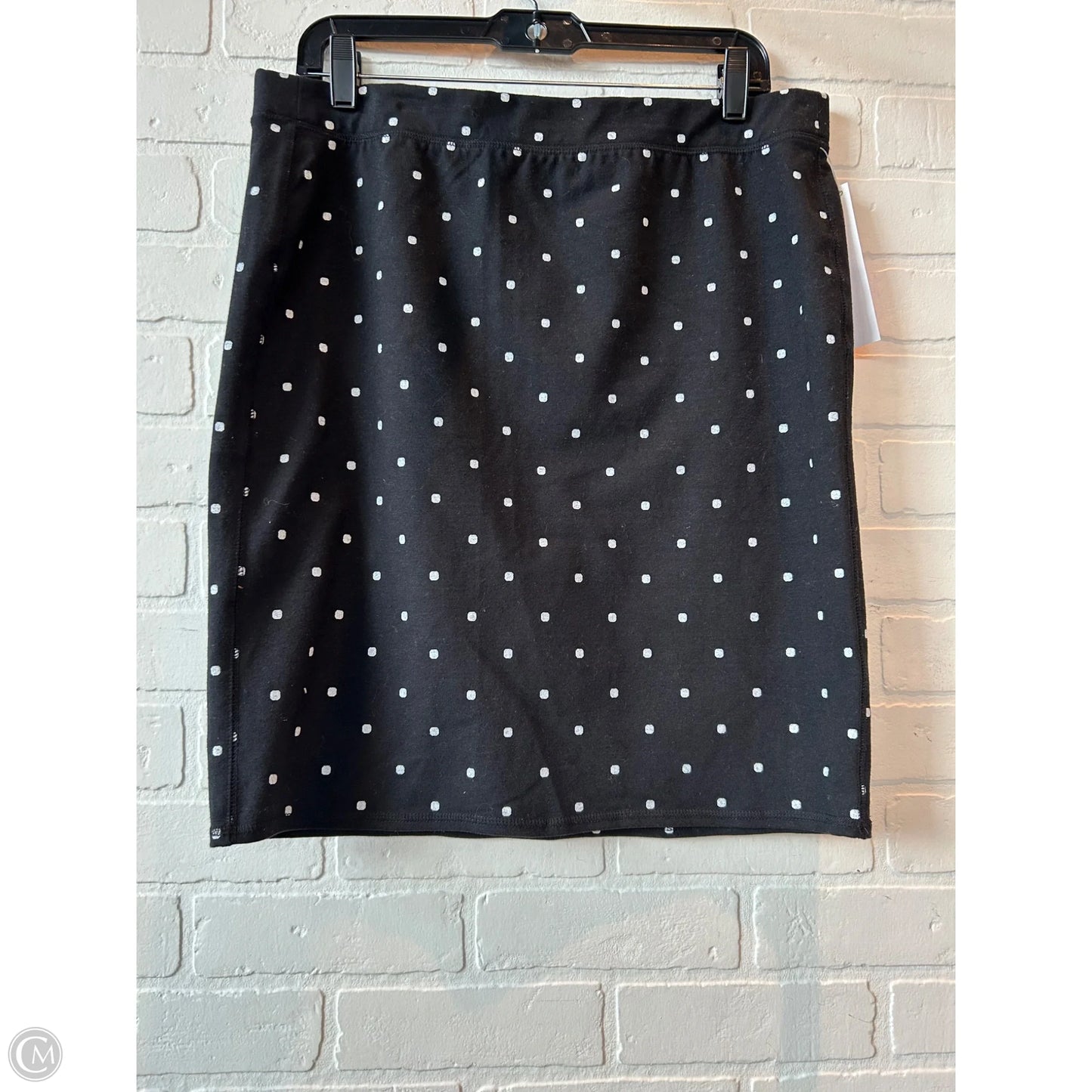 Skirt Mini & Short By Old Navy In Black & White, Size: 12
