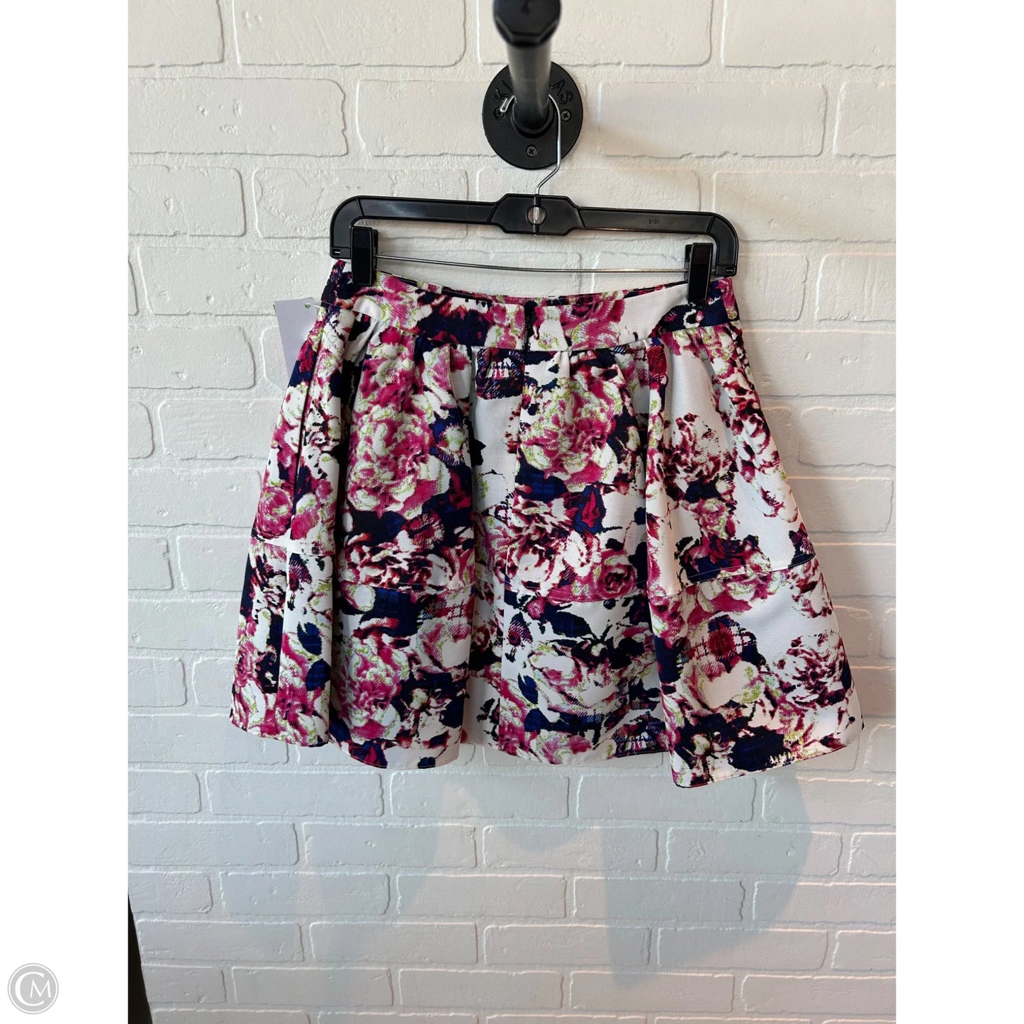 Skirt Mini & Short By Express In Pink & White, Size: 6