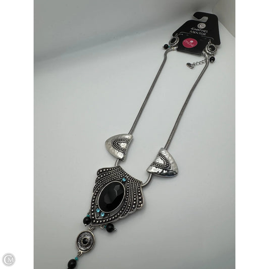 Necklace Set By Clothes Mentor, Size: 02 Piece Set
