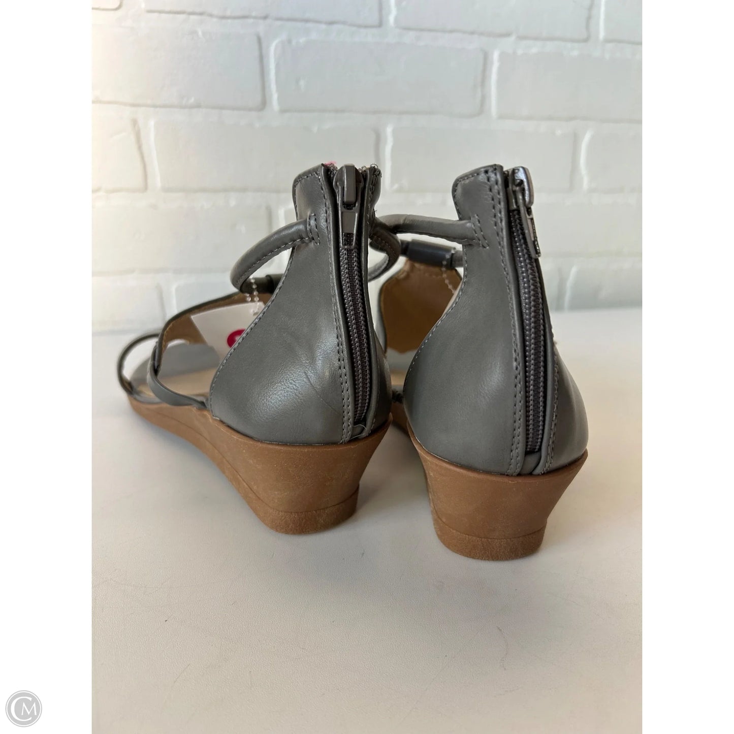 Sandals Flats By JOLIMAIL In Grey, Size: 9