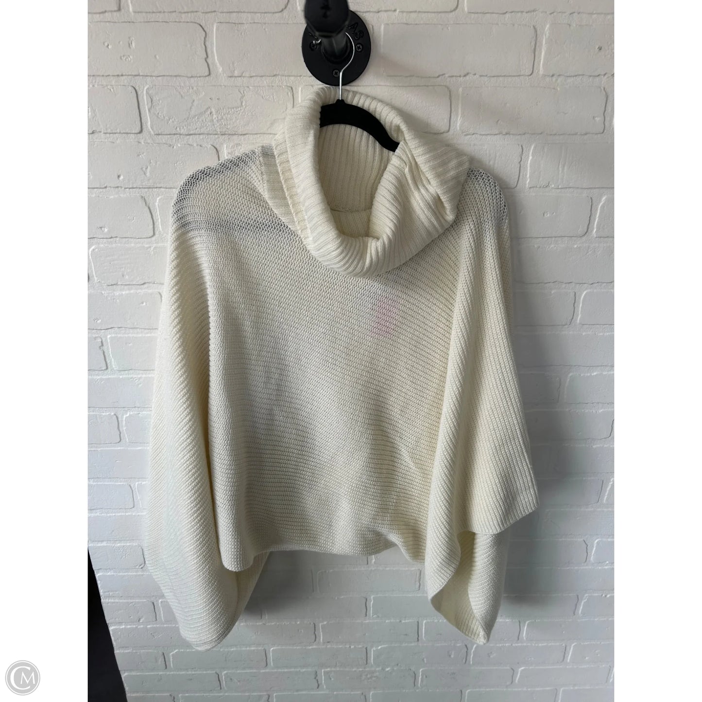 Poncho By Cmc In Ivory, Size: Osfm