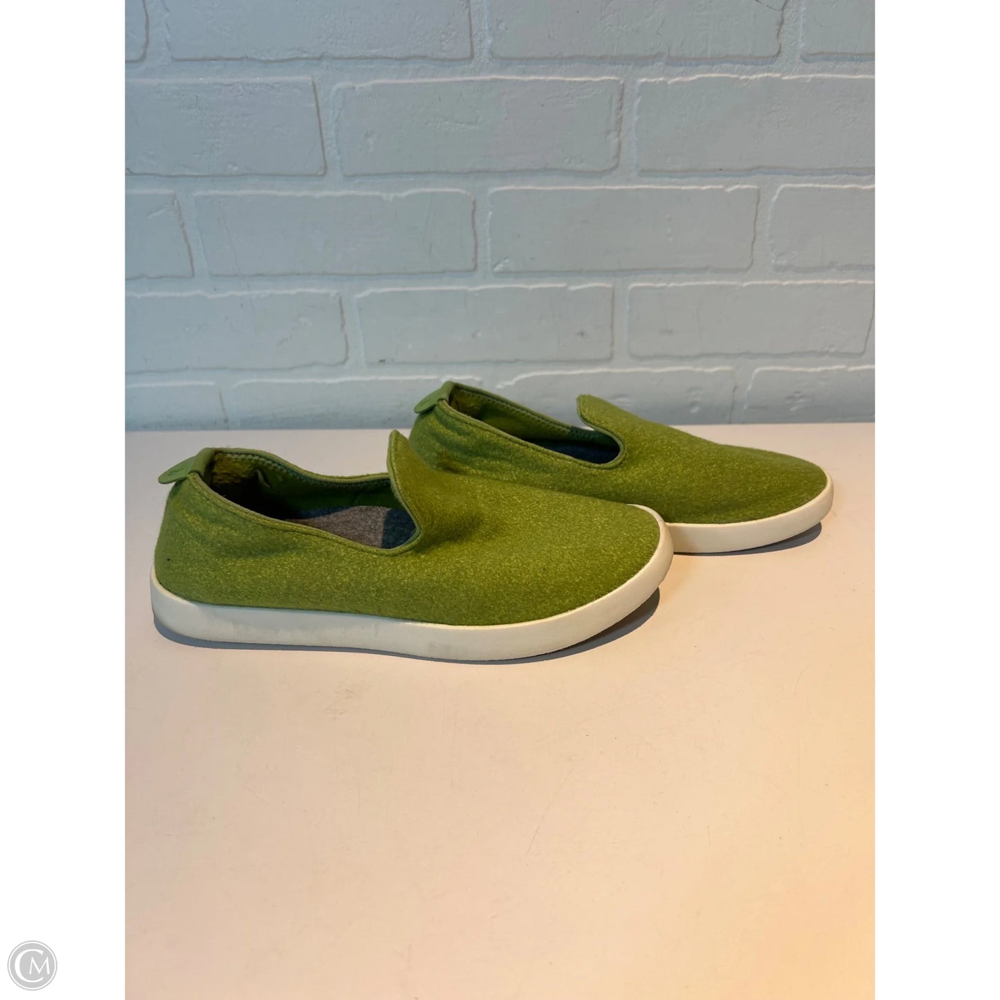 Shoes Flats By Allbirds In Green, Size: 8
