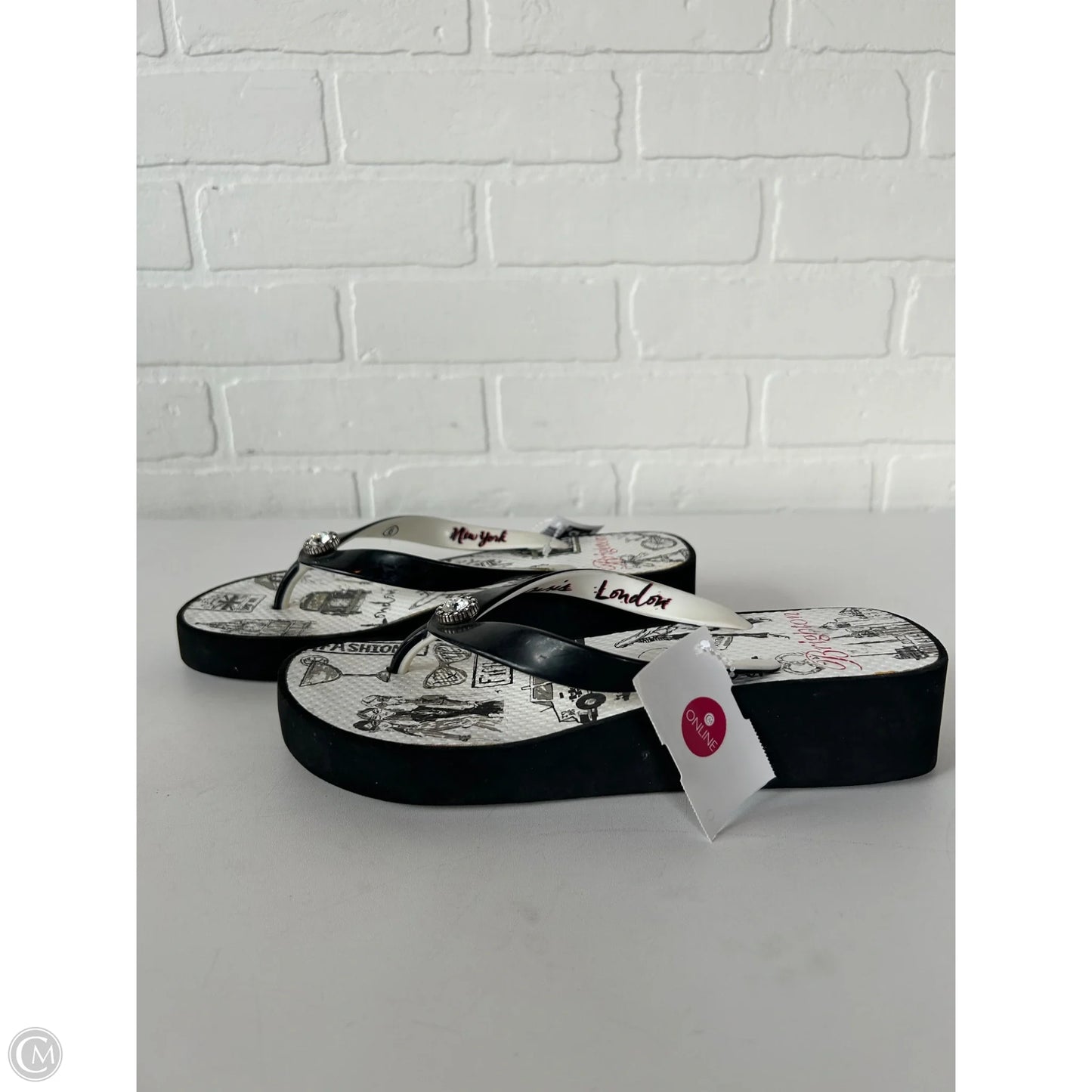 Sandals Flip Flops By Brighton In Black & White, Size: 6
