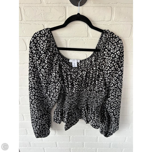 Top Long Sleeve By Clothes Mentor In Black & White, Size: L