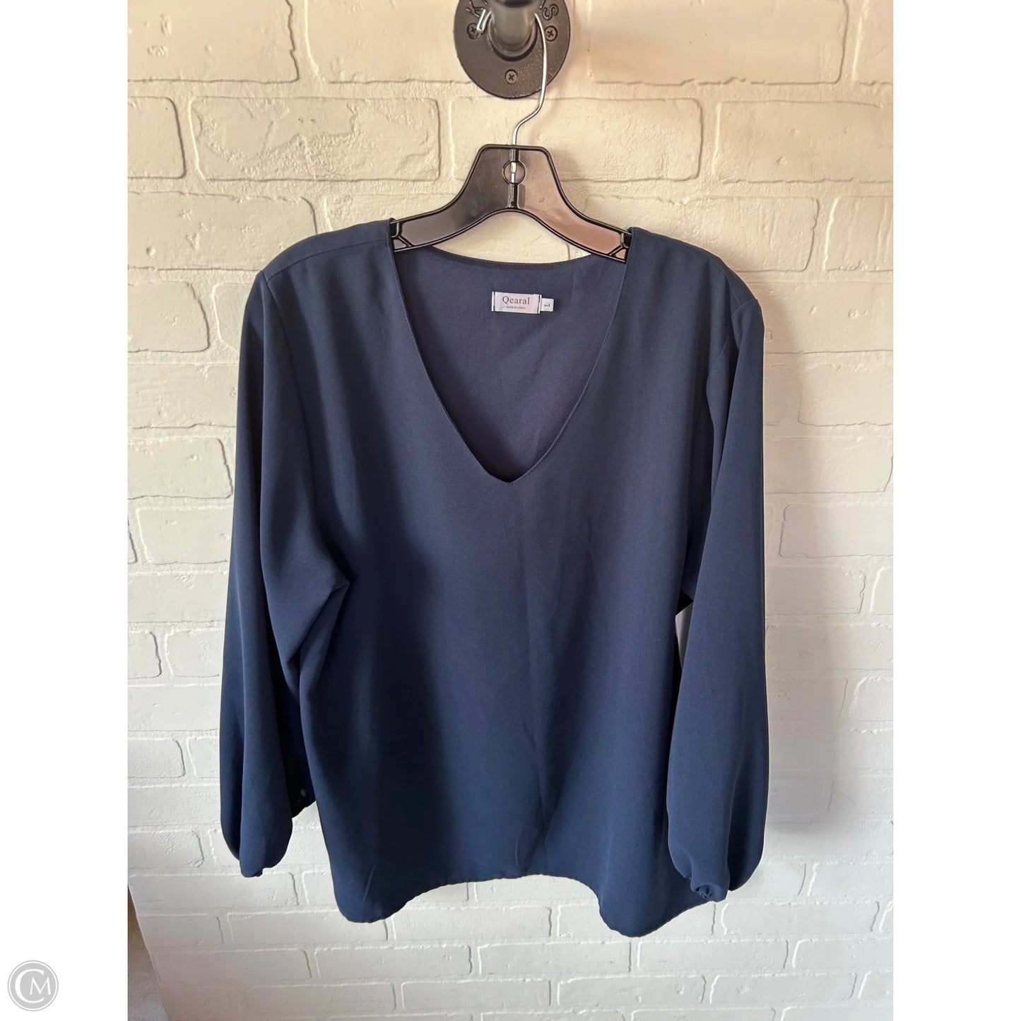 Top Long Sleeve By Clothes Mentor In Navy, Size: L