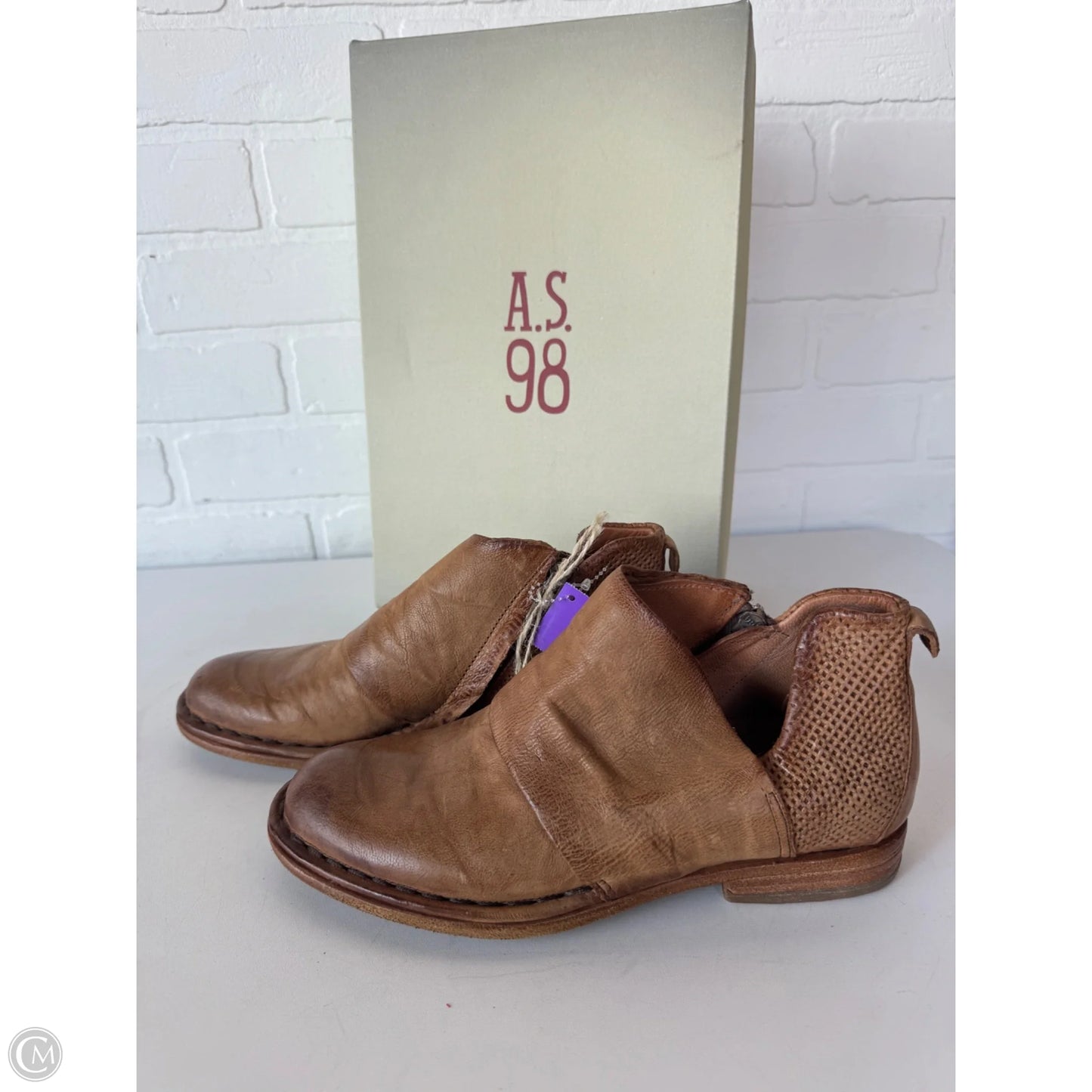 Boots Ankle Flats By Cmb In Tan, Size: 6.5