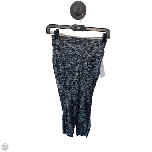 Athletic Capris By Lululemon In Black & Gold, Size: 4