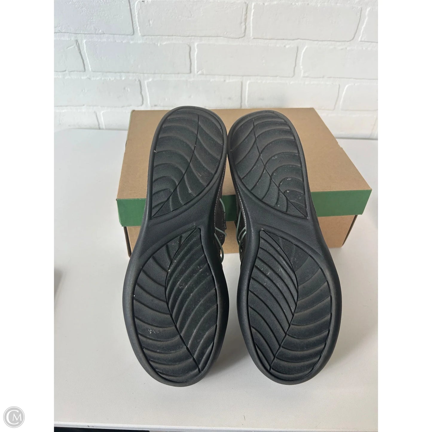 Shoes Flats By Jbu By Jambu In Green & Grey, Size: 9