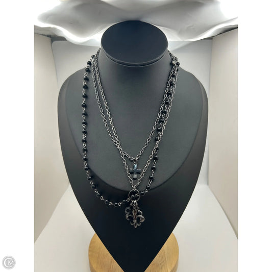 Necklace Layered By Clothes Mentor