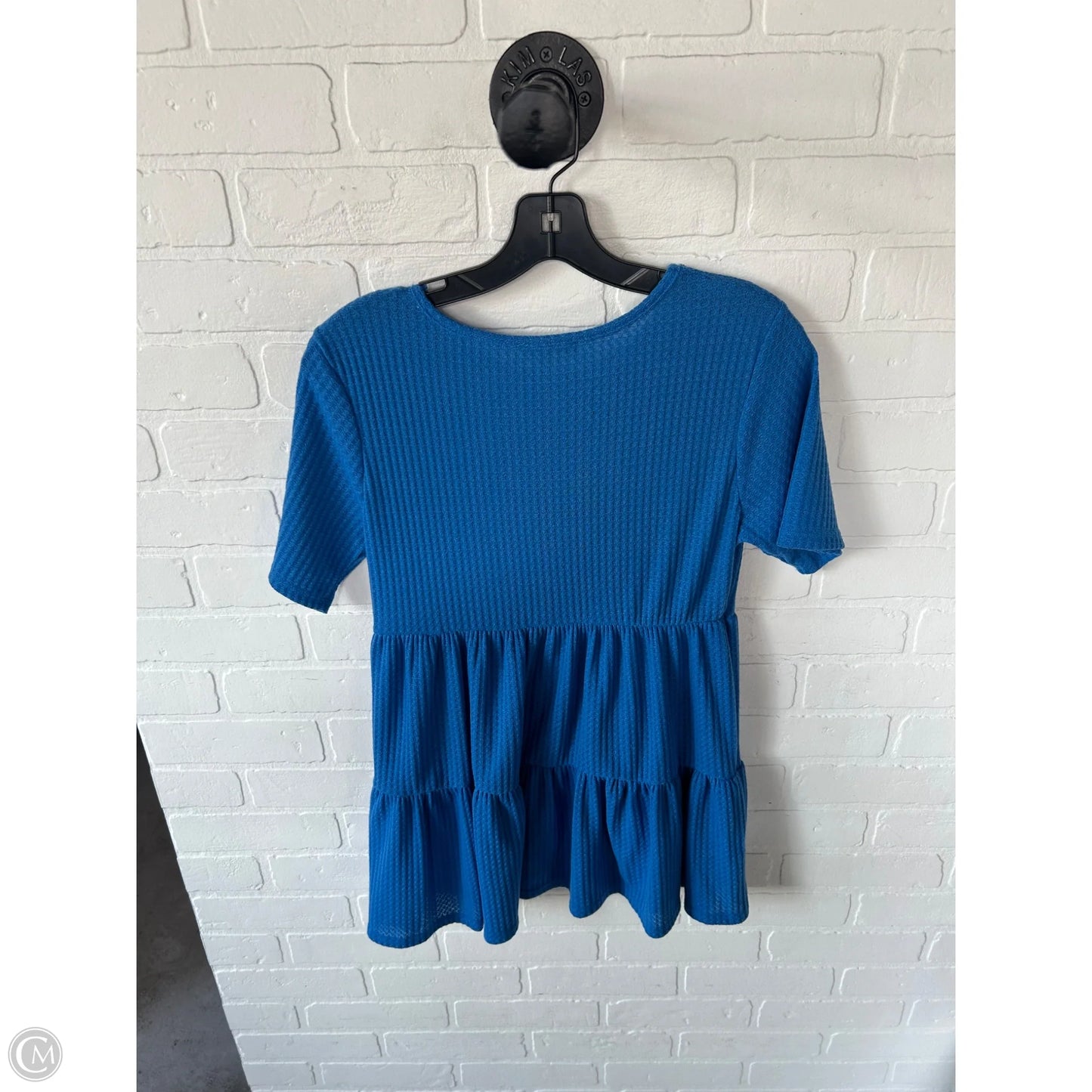 Top Short Sleeve By Heimish Usa In Blue, Size: S