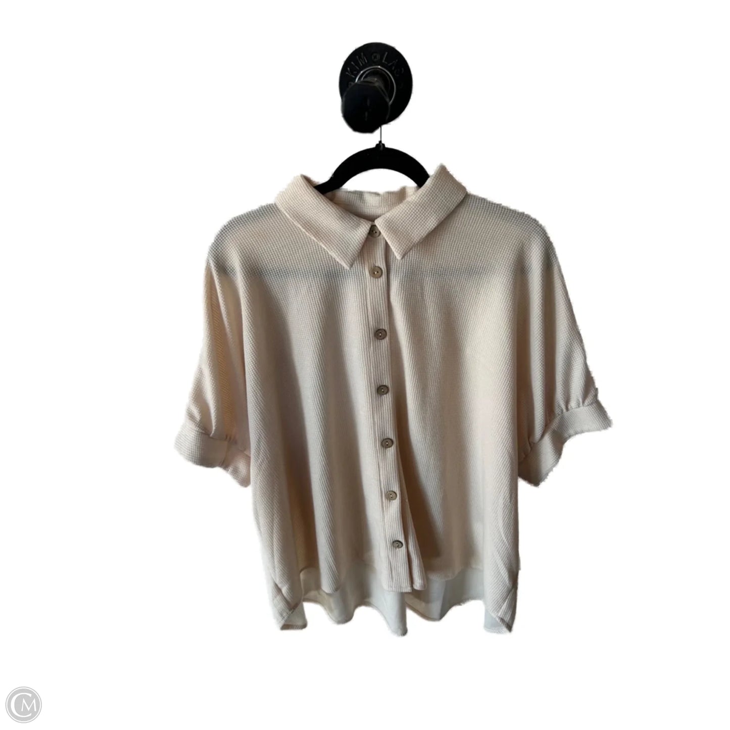 Top Short Sleeve By Clothes Mentor In Cream, Size: L