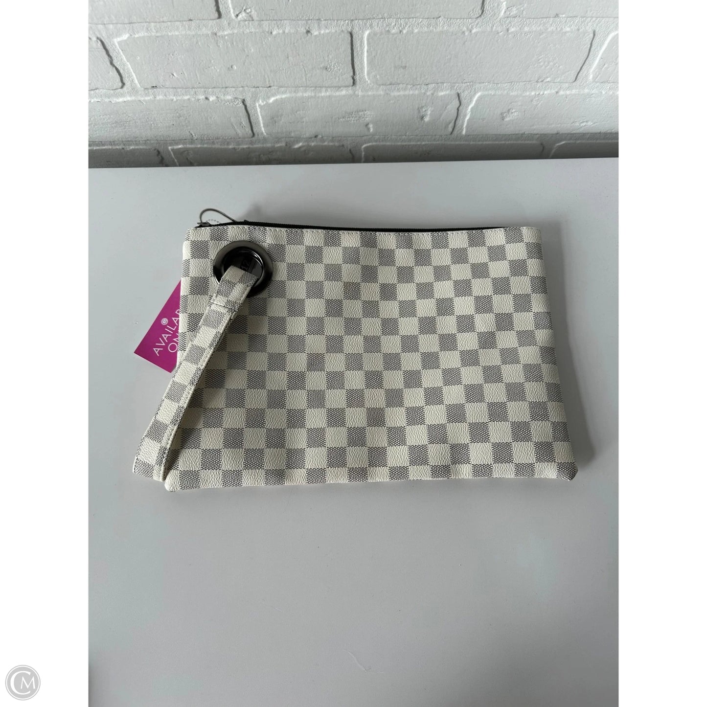 Wristlet By Clothes Mentor, Size: Large