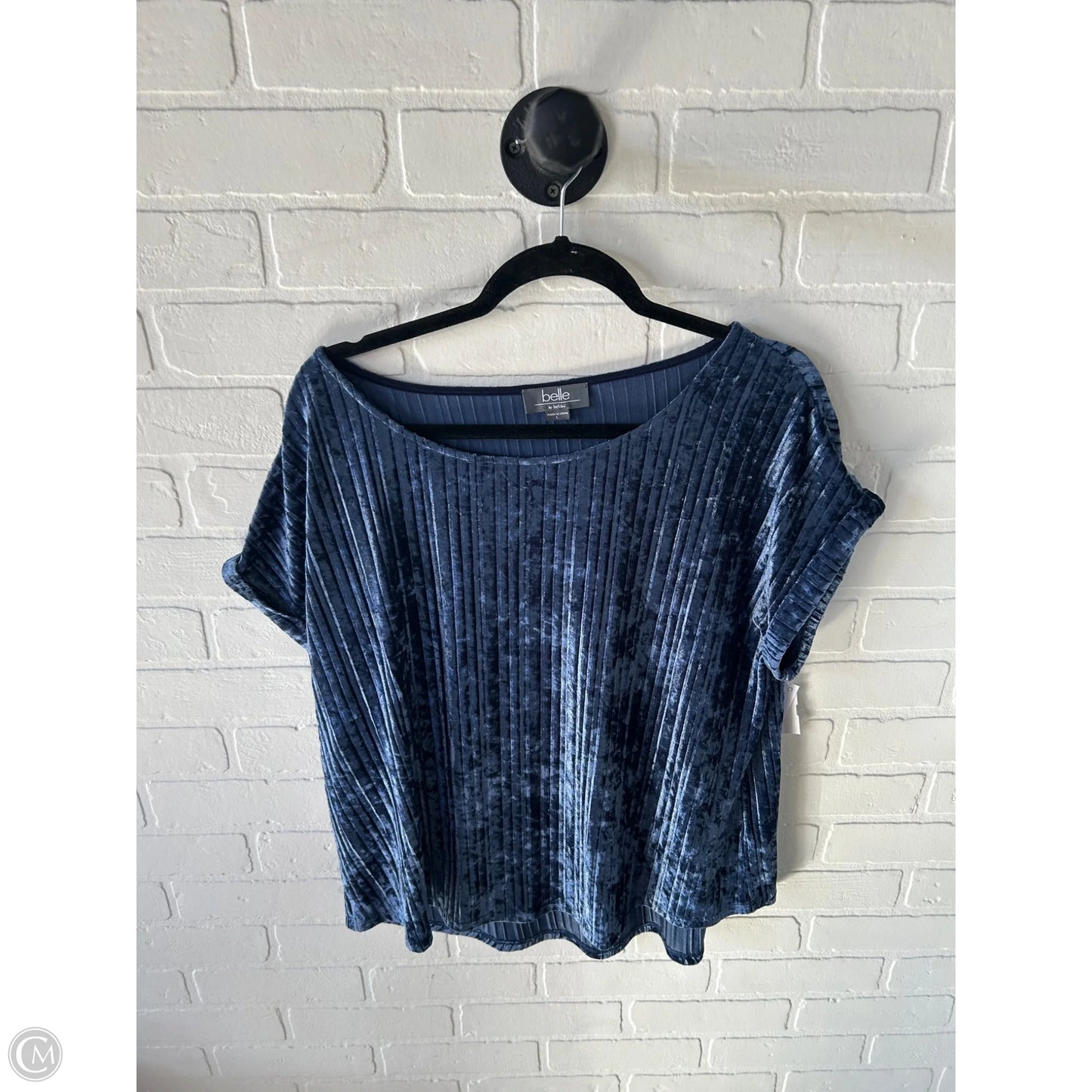 Top Short Sleeve By Bellini In Blue, Size: L