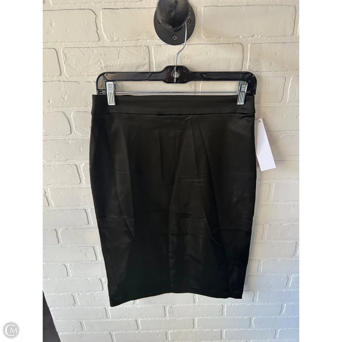 Skirt Midi By Clothes Mentor In Black, Size: 4