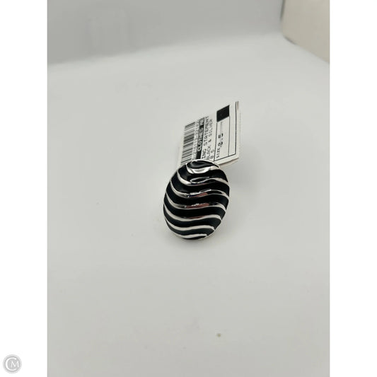 Ring Statement By Clothes Mentor, Size: 8.5