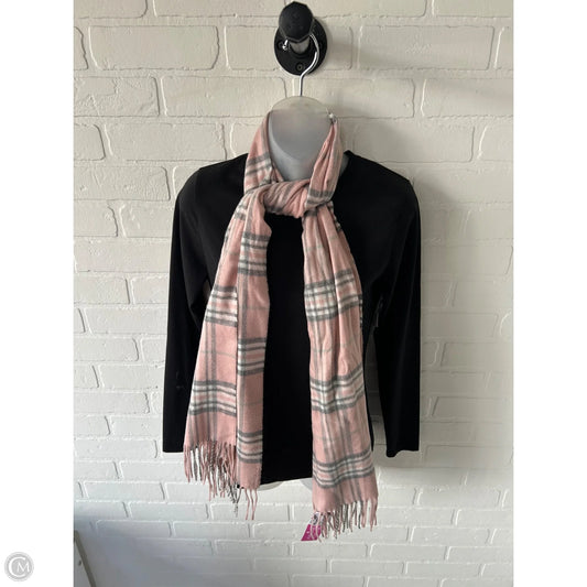 Scarf Winter By Clothes Mentor In Grey & Pink