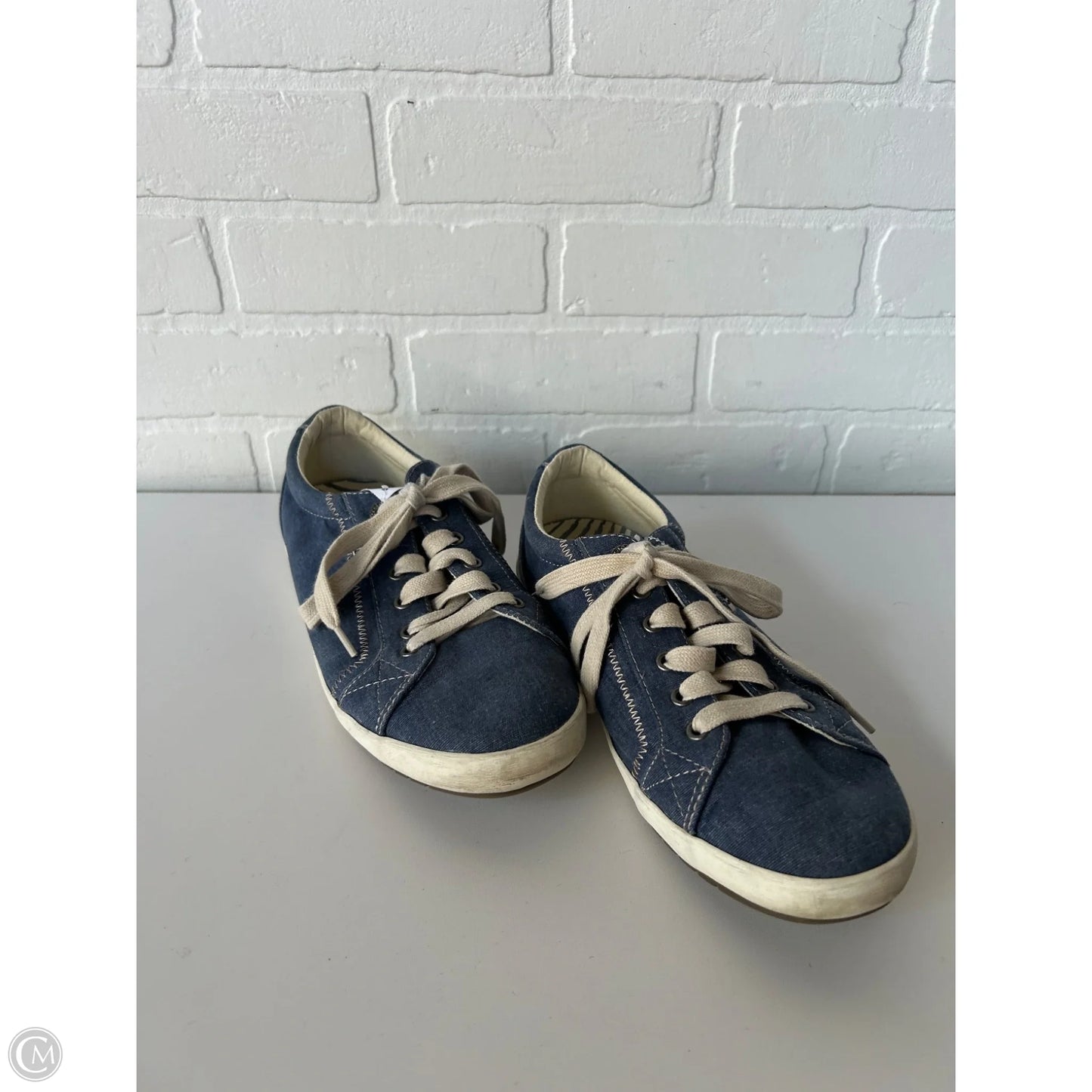 Shoes Sneakers By Taos In Blue, Size: 9.5