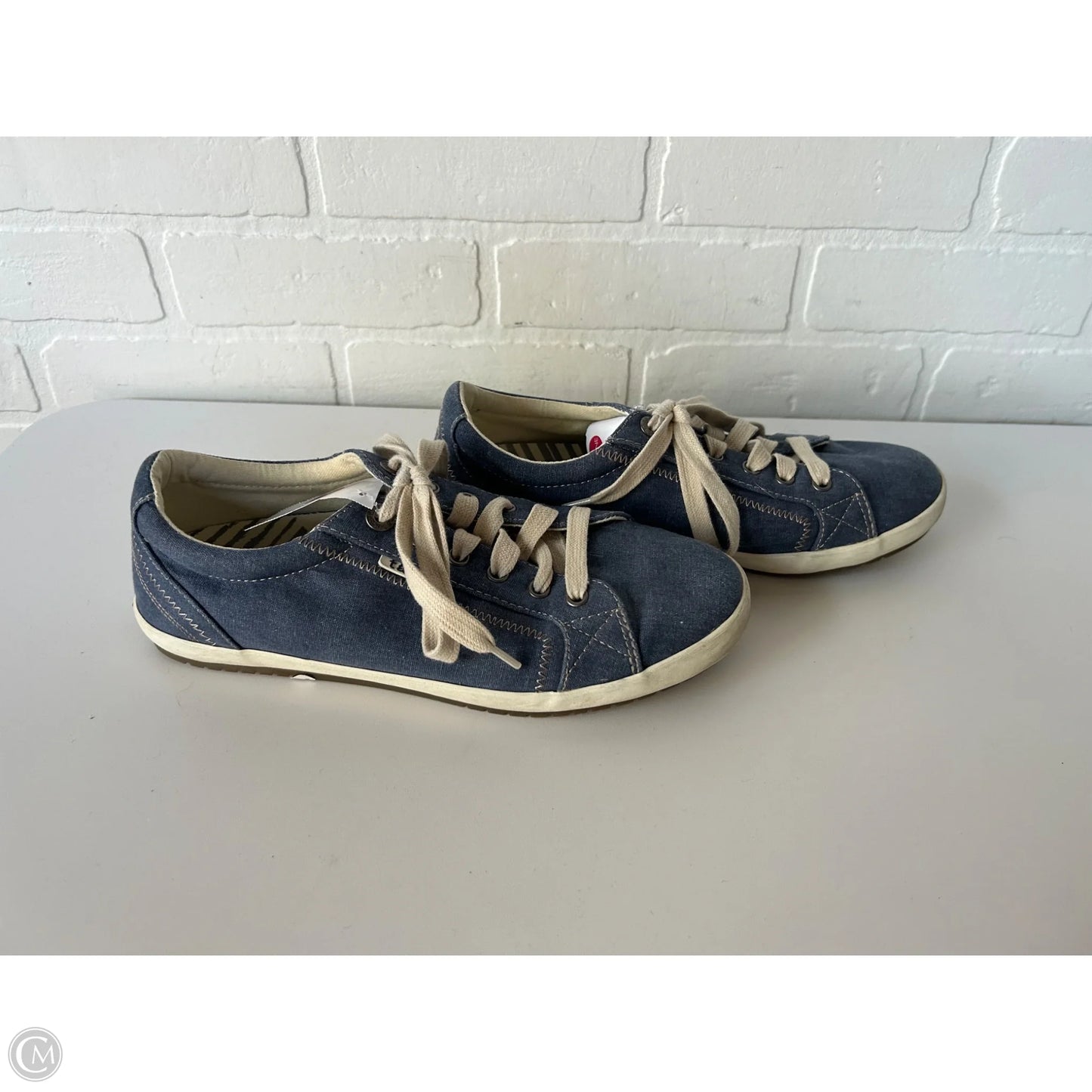 Shoes Sneakers By Taos In Blue, Size: 9.5